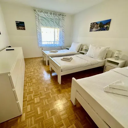 Clara Apartment